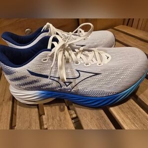 Mizuno White and Blue Running Shoes
